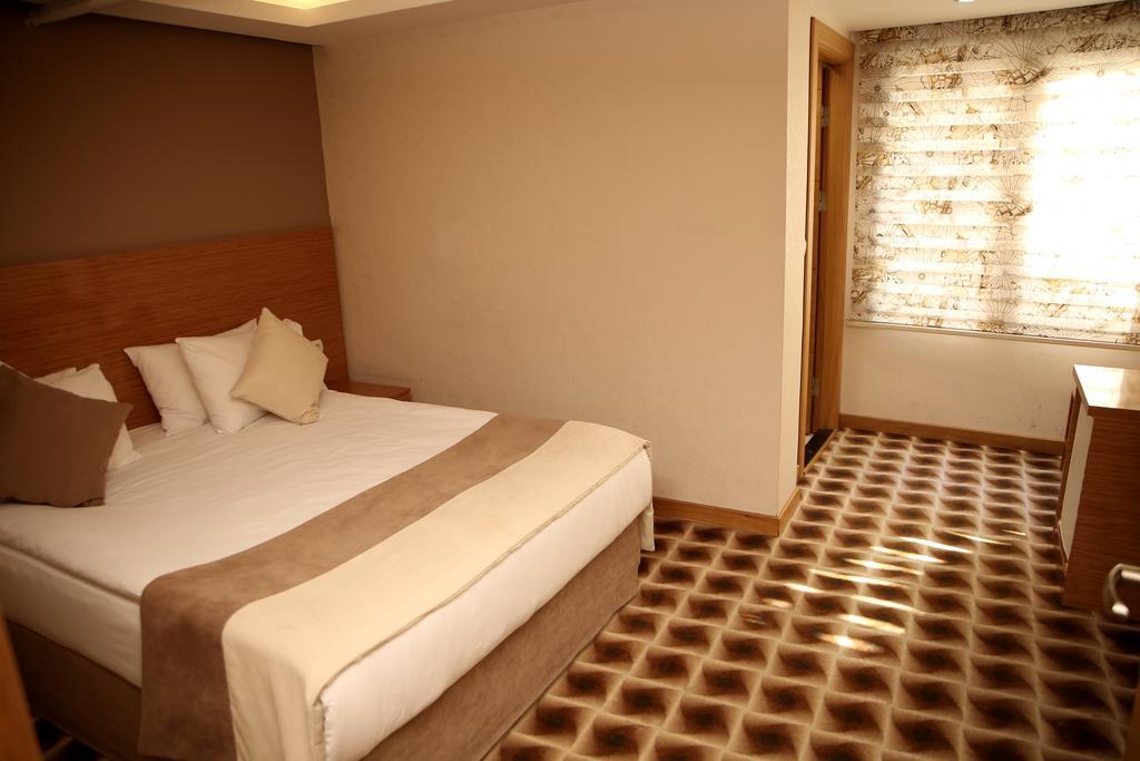 Way Hotel Esmirna Habitación foto