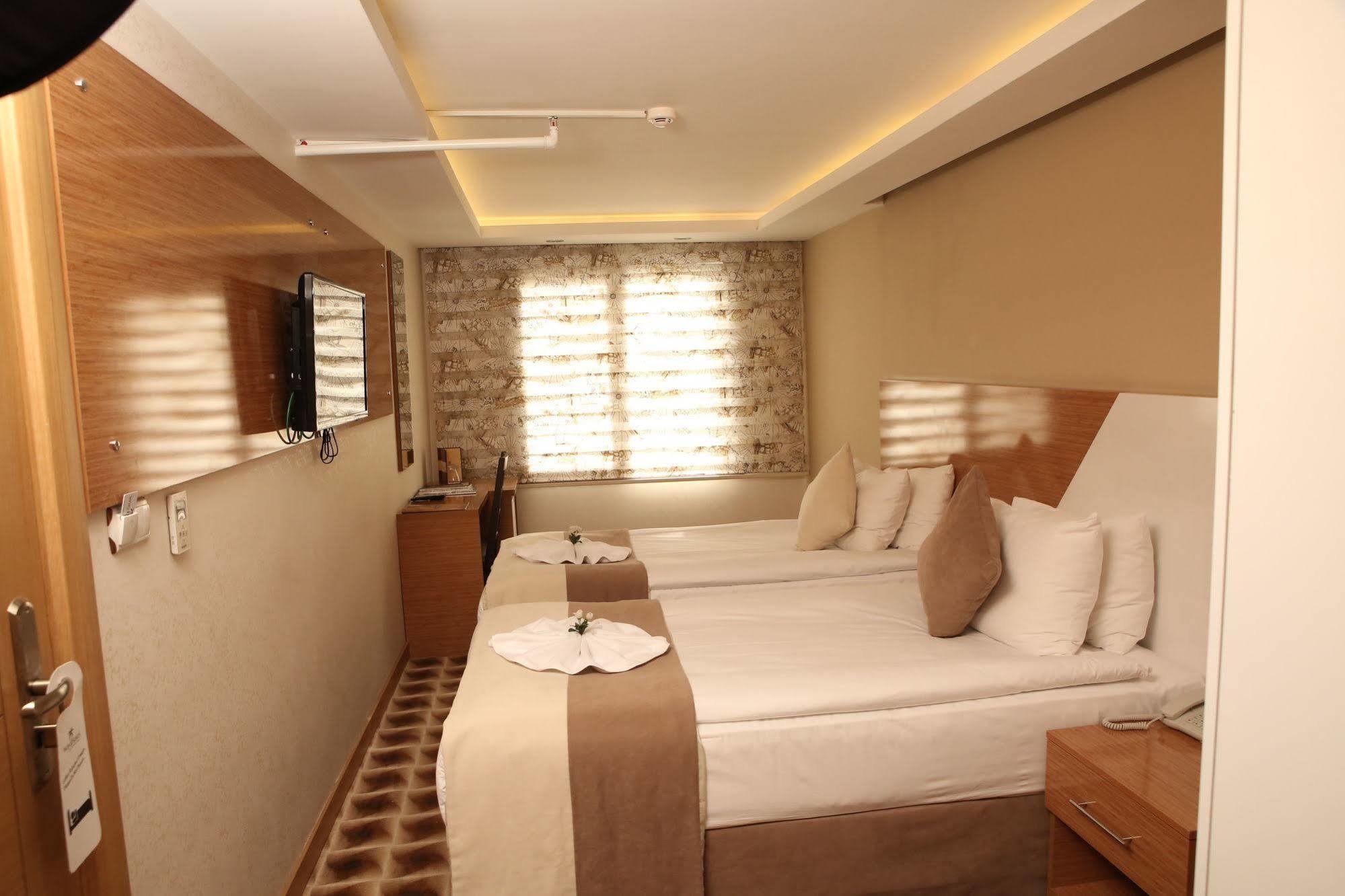 Way Hotel Esmirna Exterior foto